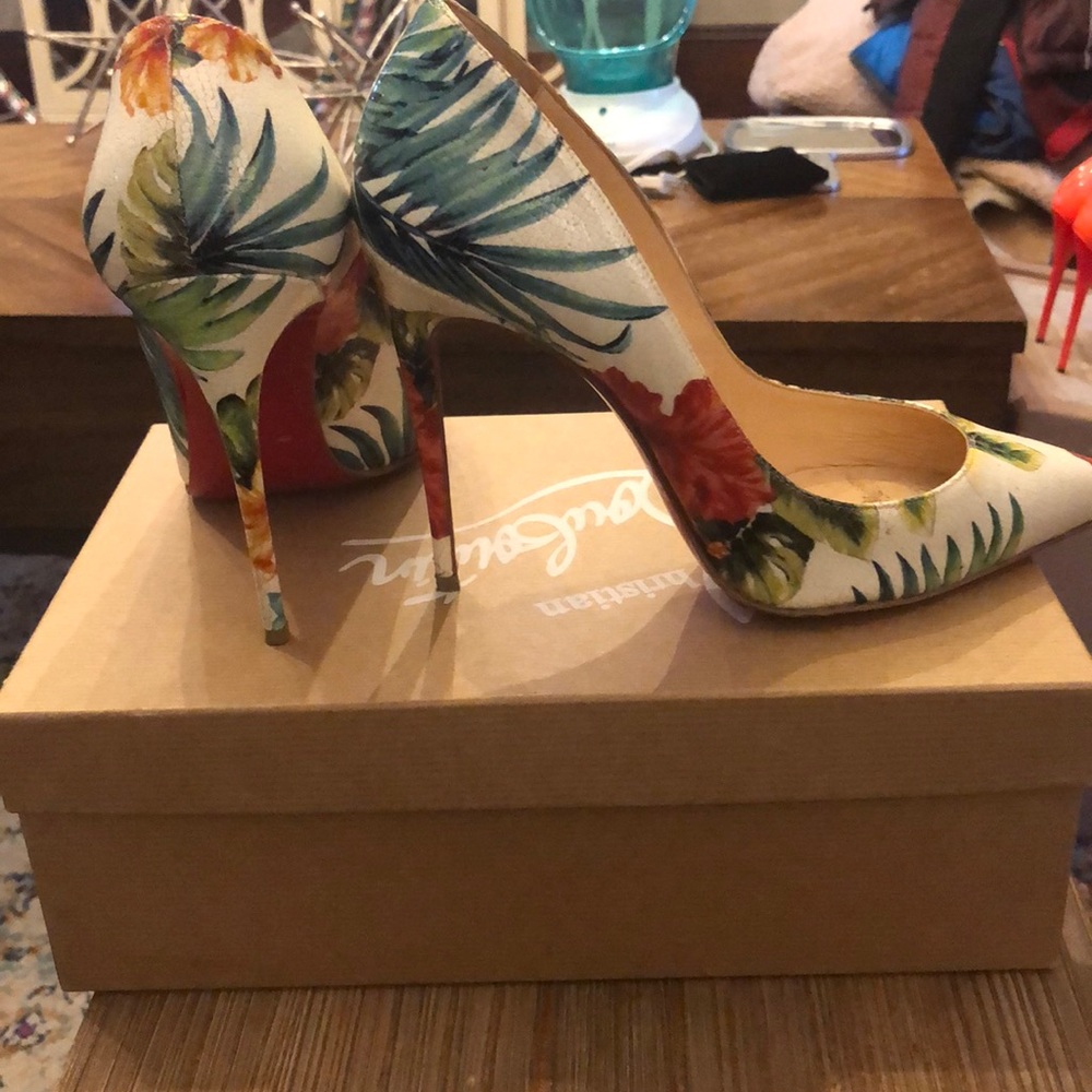 Tropical louboutin lightly used